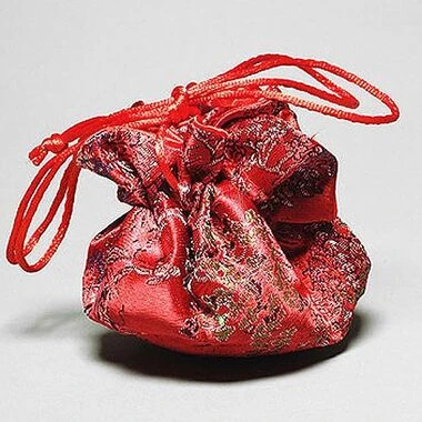 Jewelry Pouches and Jewelry Boxes and Using Them to Generate Repeat Business
