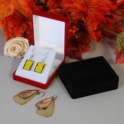 Flap Earring Flock Box- 3 1/8" x 2 3/8" x 1 1/8"H