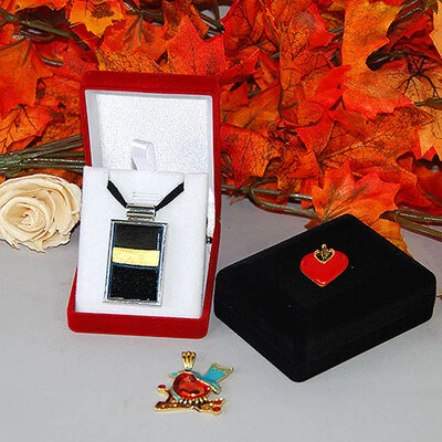Pendant Flock Box- 3 1/8" x 2 3/8" x 1 1/8"H