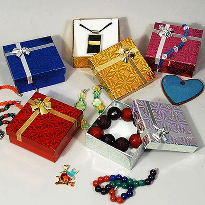 Bracelet/Lg Pendant Boxes- 3 1/4" x 3 1/4" x 1 1/2"- Mixed Hologram- 48/case