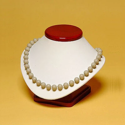 Neckform- 6 3/4" x 4 3/4" x 5 1/8"H