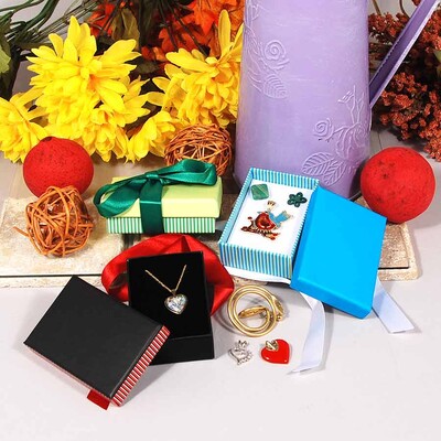 Ribbon Boxes- Charm/Pendant- Self-Tie- 2 1/8" x 3 1/8" x 1 1/8"H- 40/Case