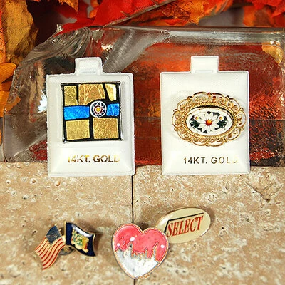 Puff Pin Cards- 14 Kt Gold- White- Vinyl