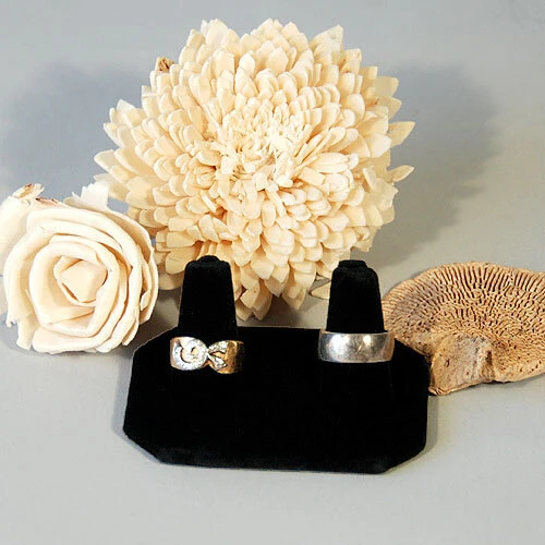Double Ring Fingers- 1 1/4"H- Black