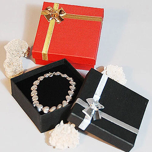 Bracelet Bow/Tie Linen Box- 3 1/4" x 3 1/4" x 1 1/2"
